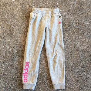 Girls gray adidas sweatpants/ joggers